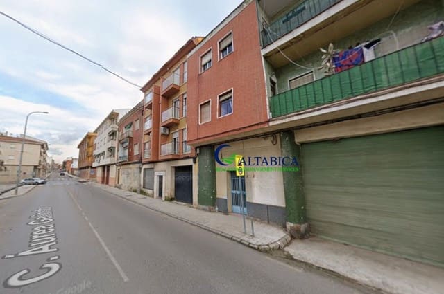 Commercieel te koop in Linares - € 55.000 (Ref: 9980746)