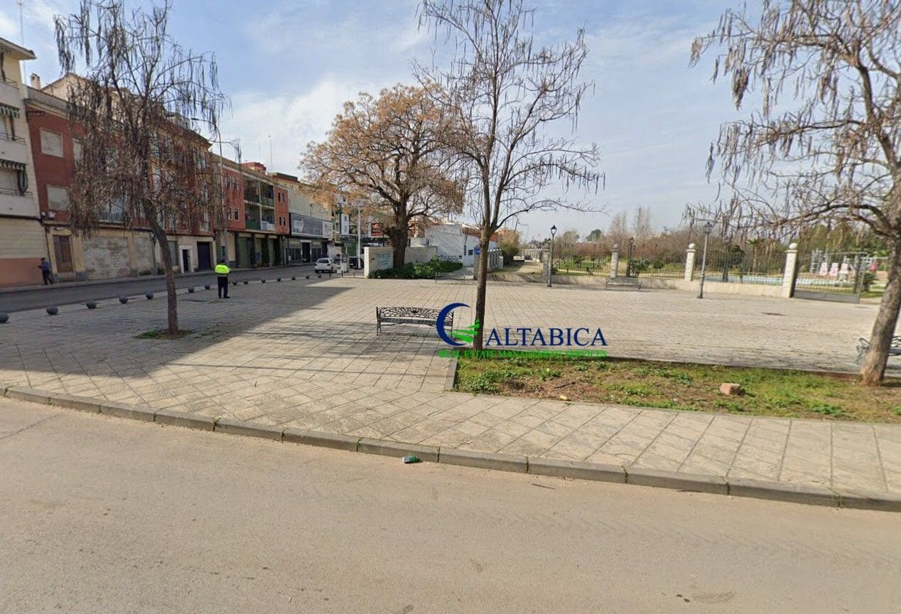 Local Comercial en Linares en venta - 55.000 € (Ref: 9980746)