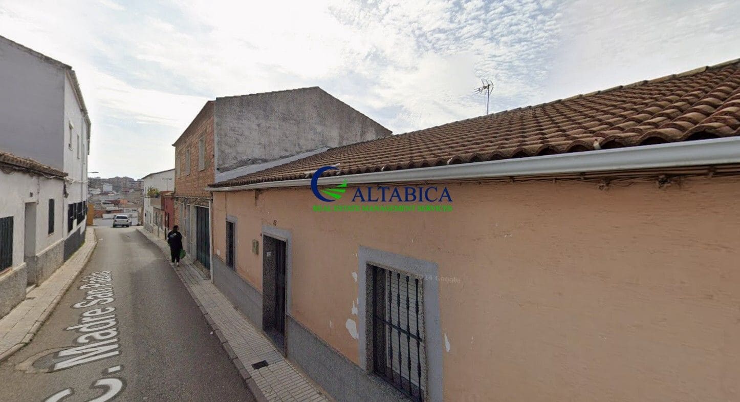3 soverom Villa til salgs i Linares - € 22 000 (Ref: 9980747)