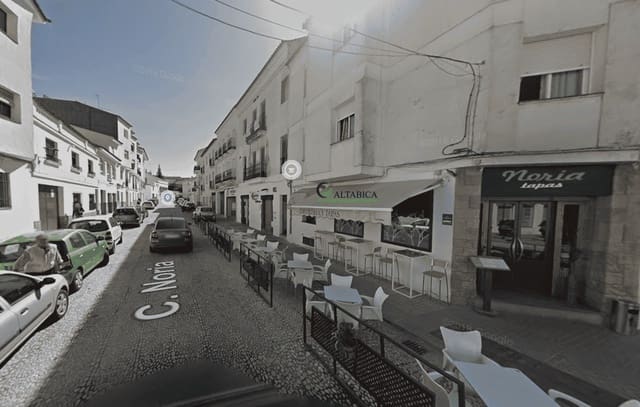4 makuuhuone Asunto myytävänä paikassa Aracena - 105 000 € (Ref: 9980772)