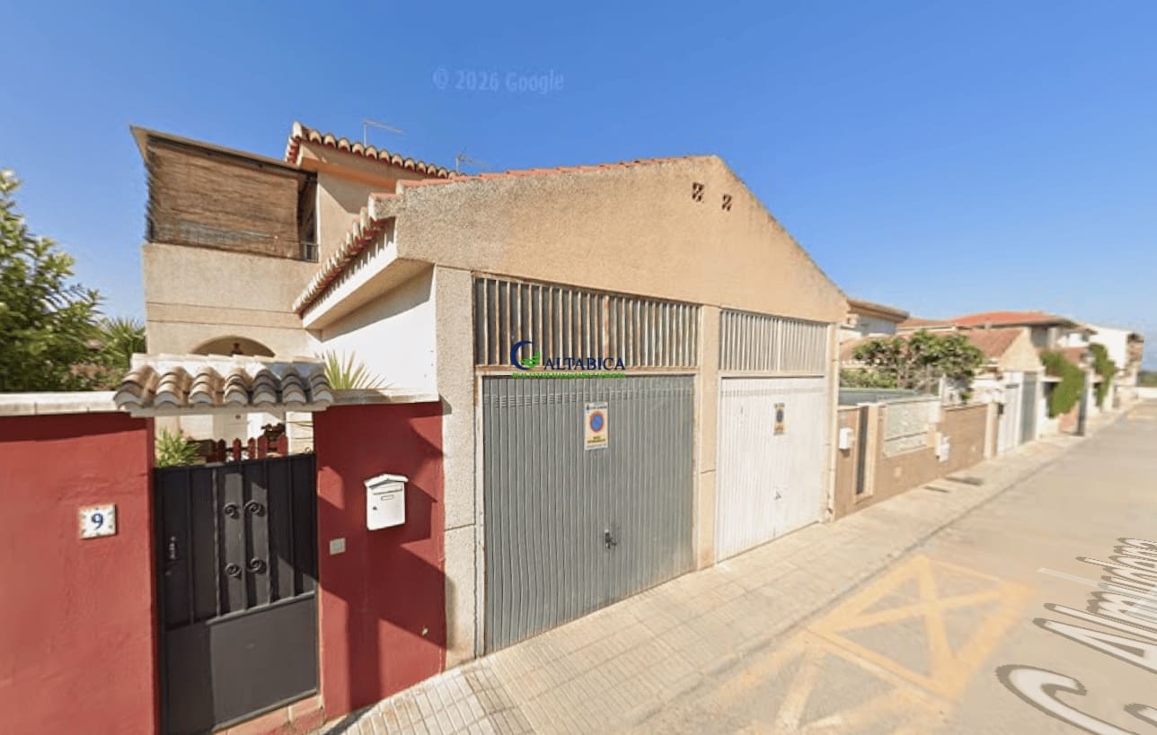 Chalet de 3 habitaciones en Las Gabias en venta - 106.000 € (Ref: 9980775)