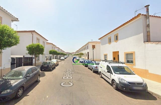 Chalet de 3 habitaciones en Olivenza en venta - 91.800 € (Ref: 9980779)