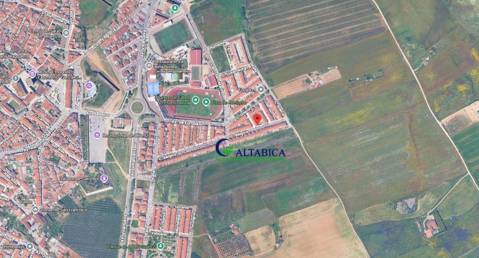 Chalet de 3 habitaciones en Olivenza en venta - 91.800 € (Ref: 9980779)