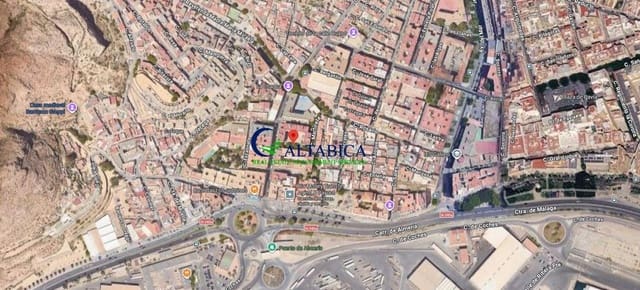 3 soveværelse Lejlighed til salg i La Chanca - Pescadería, Almería by - € 36.000 (Ref: 9980784)