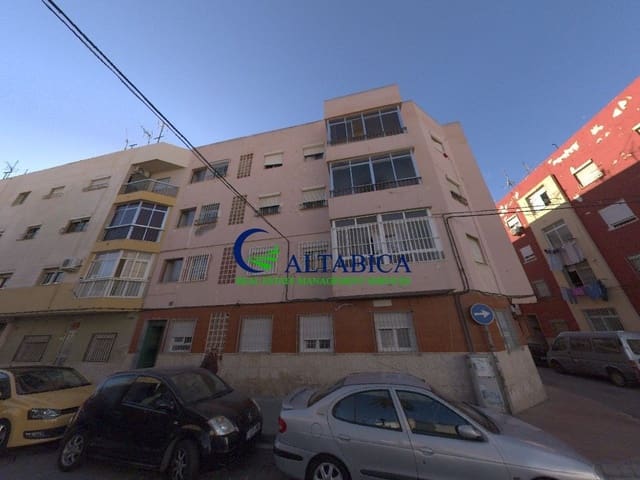 3 sypialnia Mieszkanie na sprzedaż w La Chanca - Pescadería, Miasto Almería - 35 000 € (Ref: 9980786)
