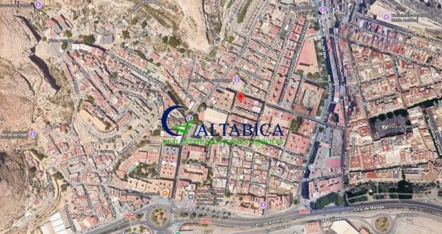 3 sypialnia Mieszkanie na sprzedaż w La Chanca - Pescadería, Miasto Almería - 35 000 € (Ref: 9980786)