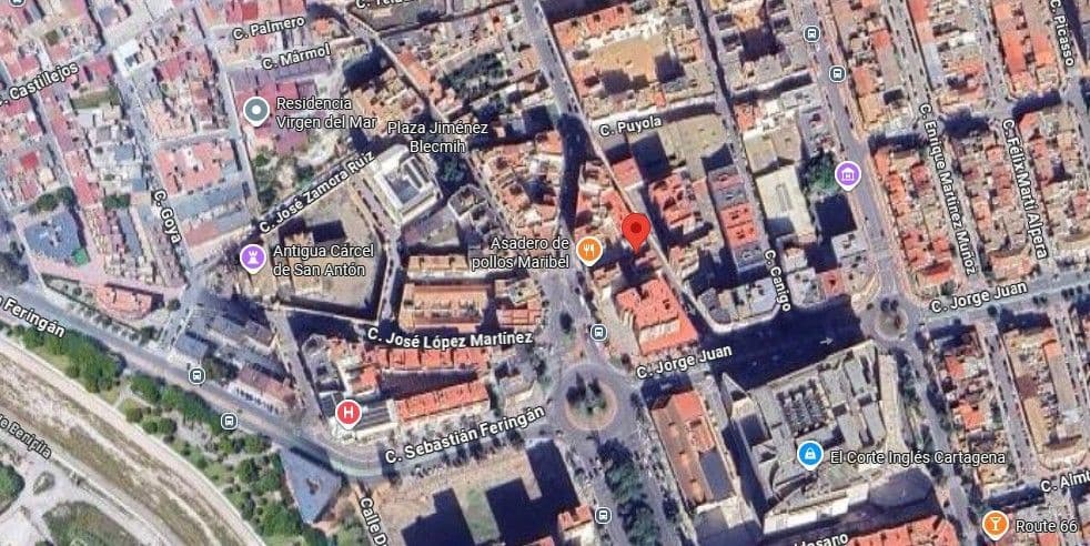 Piso de 3 habitaciones en Cartagena en venta - 27.000 € (Ref: 9980788)