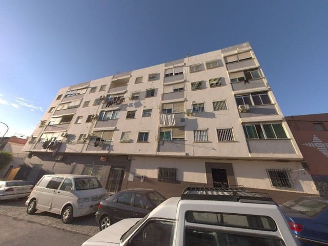 3 soverom Leilighet til salgs i La Chanca - Pescadería, Almería by - € 21 000 (Ref: 9980790)