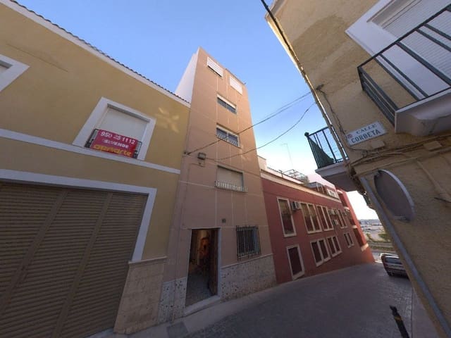 3 soveværelse Lejlighed til salg i La Chanca - Pescadería, Almería by - € 47.000 (Ref: 9980791)