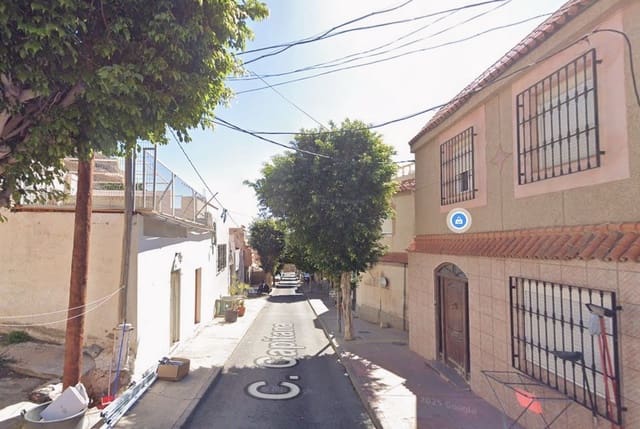 Chalet de 3 habitaciones en La Chanca - Pescadería, Almería ciudad en venta - 16.000 € (Ref: 9980796)