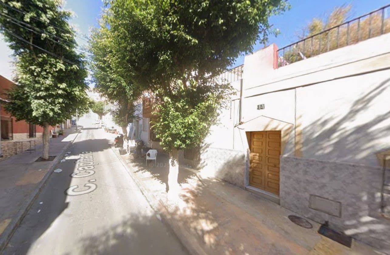 3 Zimmer Villa zu verkaufen in Almeria Stadt - 16.000 € (Ref: 9980796)