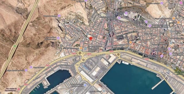 Commercieel te koop in La Chanca - Pescadería, Almería stad - € 19.000 (Ref: 9980800)