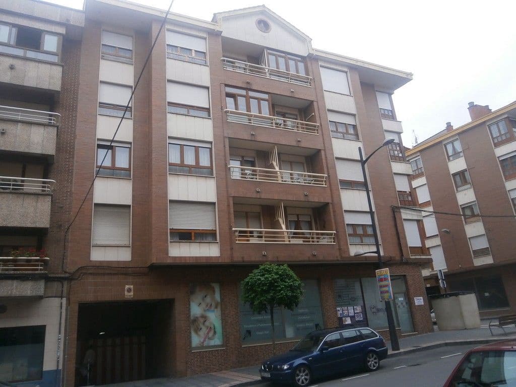 3 slaapkamer Flat te koop in Siero - € 90.000 (Ref: 9980807)