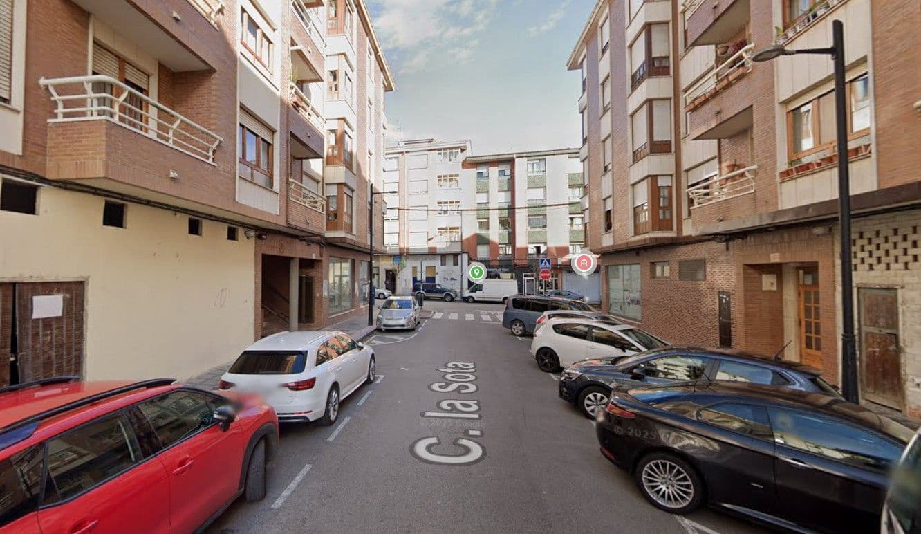 3 slaapkamer Flat te koop in Siero - € 90.000 (Ref: 9980807)
