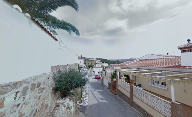 6 soveværelse Villa til salg i Rincón de la Victoria med garage - € 450.000 (Ref: 9980809)