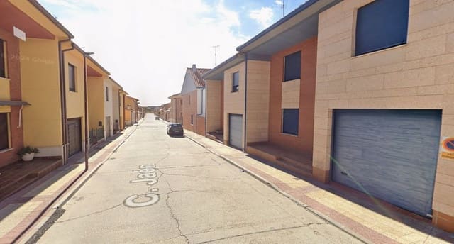 3 bedroom Villa for sale in Iscar with garage - € 158,500 (Ref: 9980812)
