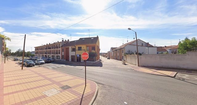 3 bedroom Villa for sale in Iscar with garage - € 158,500 (Ref: 9980812)