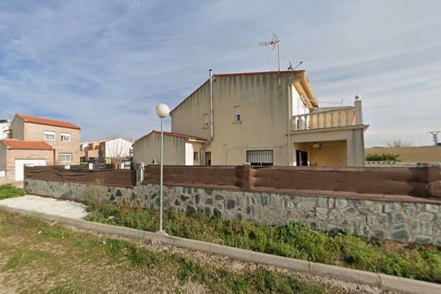 3 bedroom Villa for sale in El Casar de Escalona - € 81,000 (Ref: 9980814)