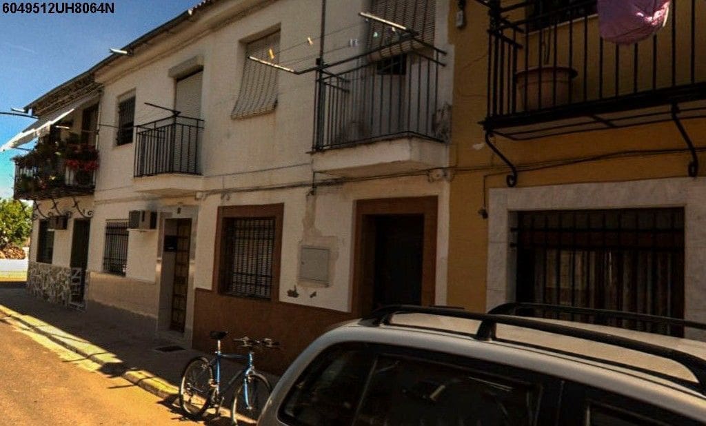 Chalet de 3 habitaciones en Villa del Río en venta - 35.000 € (Ref: 9980820)