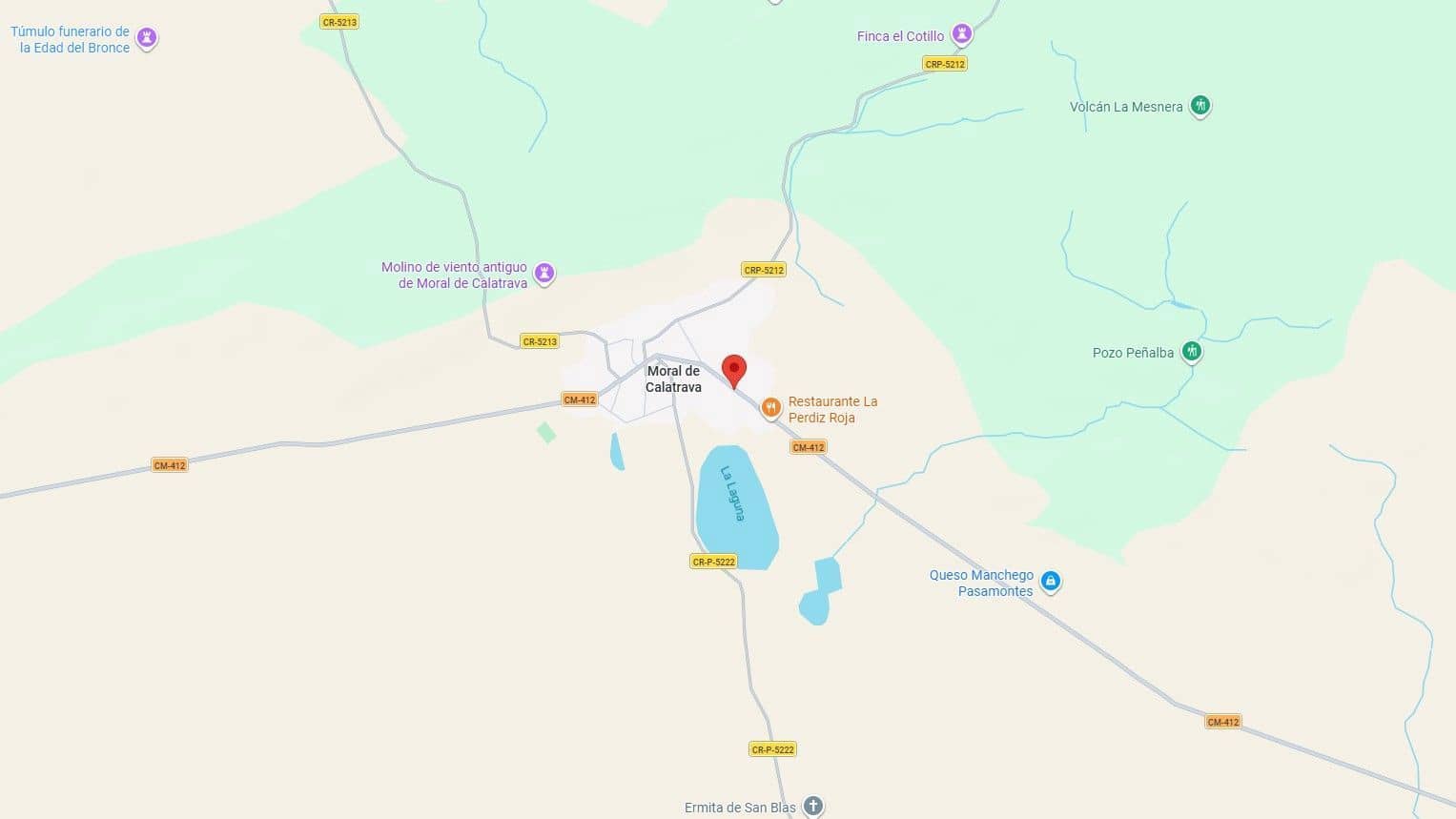 3 soveværelse Villa til salg i Moral de Calatrava - € 50.000 (Ref: 9980825)