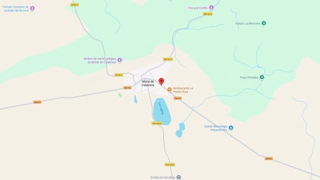 3 soveværelse Villa til salg i Moral de Calatrava - € 50.000 (Ref: 9980825)