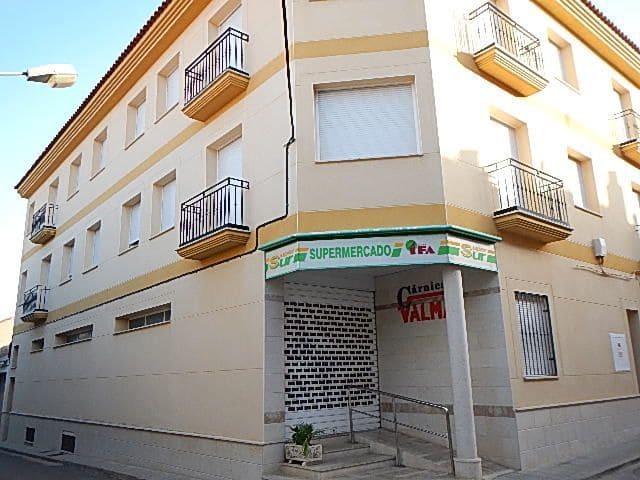 4 soveværelse Lejlighed til salg i Viso del Marqués - € 33.000 (Ref: 9980827)