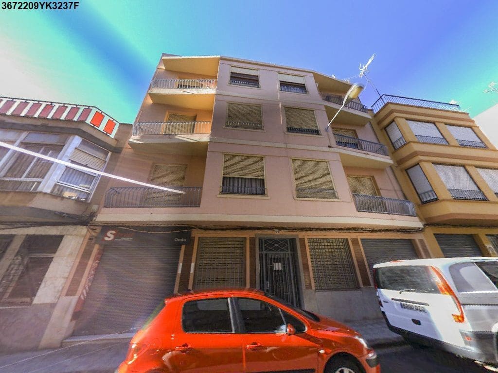 Piso de 3 habitaciones en Onda en venta - 54.500 € (Ref: 9980828)