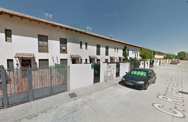 3 slaapkamer Villa te koop in Espinosa de Henares - € 75.000 (Ref: 9980832)