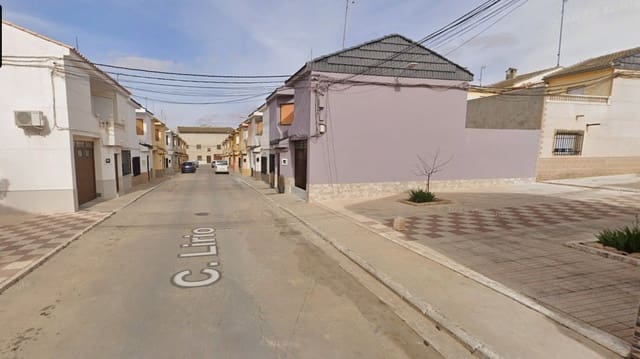 Chalet de 3 habitaciones en Quintanar del Rey en venta - 58.000 € (Ref: 9980836)