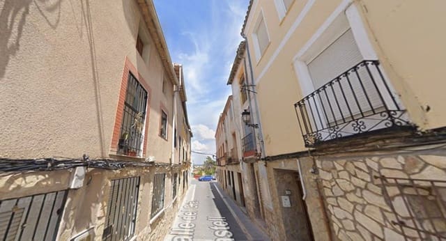 3 slaapkamer Villa te koop in Tarancón - € 47.000 (Ref: 9980837)