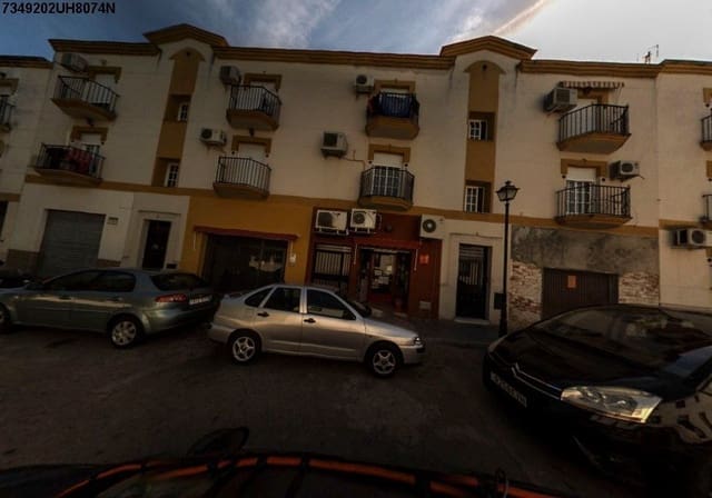 Piso de 3 habitaciones en Villa del Río en venta - 63.000 € (Ref: 9980844)