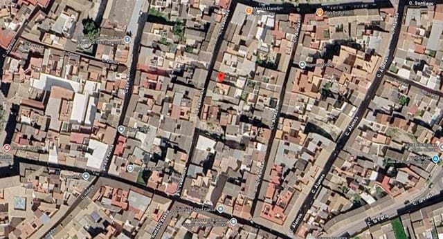 Piso de 4 habitaciones en Lucena en venta - 109.000 € (Ref: 9980848)