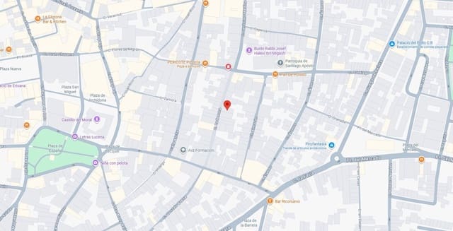 Piso de 4 habitaciones en Lucena en venta - 109.000 € (Ref: 9980848)