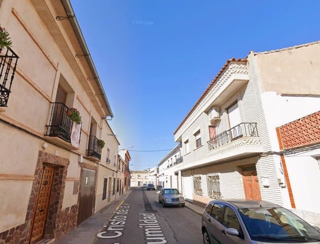 3 soveværelse Villa til salg i Moral de Calatrava - € 55.000 (Ref: 9980850)