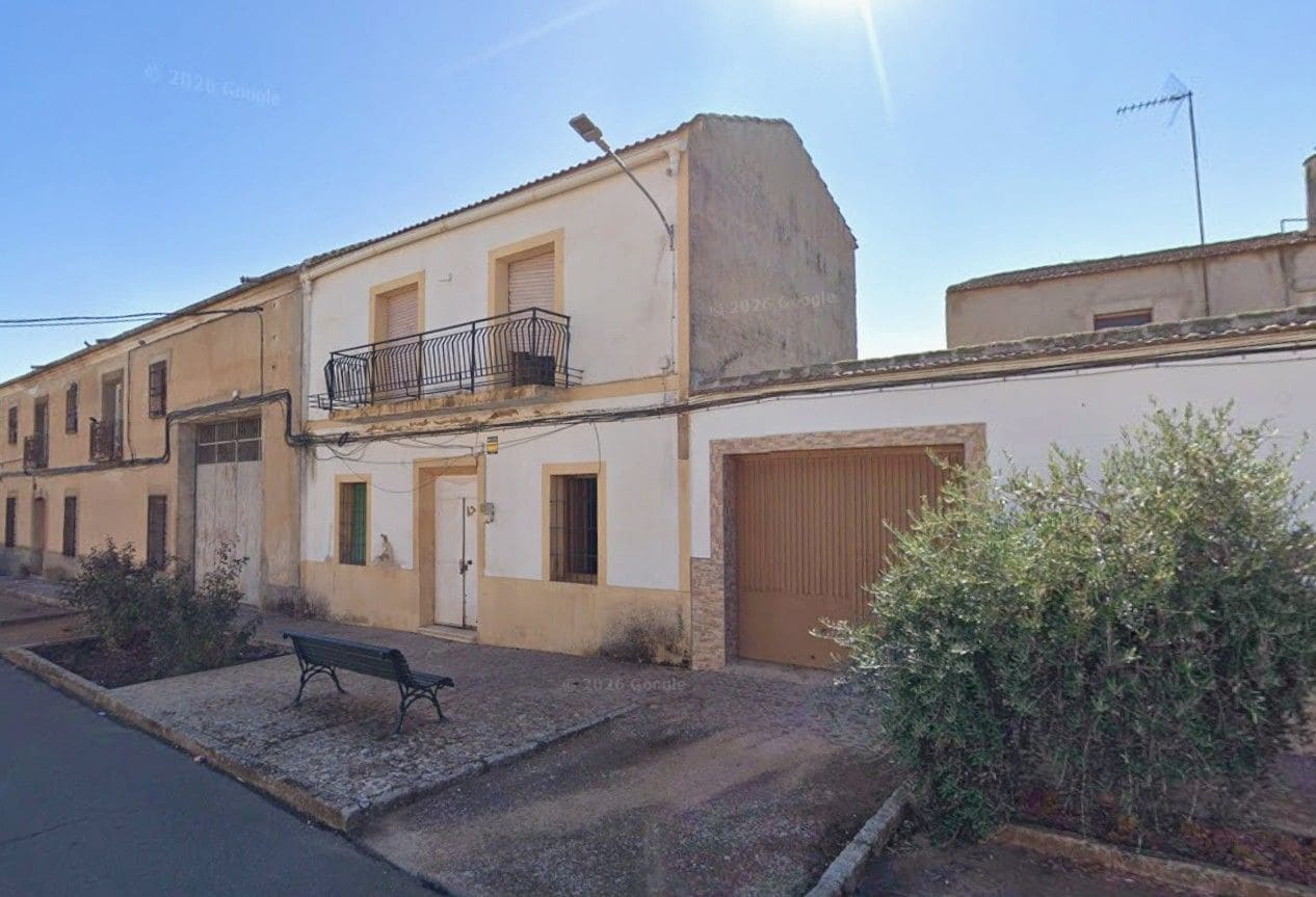 3 soveværelse Villa til salg i Alcolea de Calatrava - € 20.300 (Ref: 9980854)