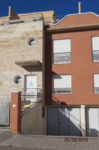3 soveværelse Villa til salg i Carrión de Calatrava med garage - € 85.000 (Ref: 9980857)