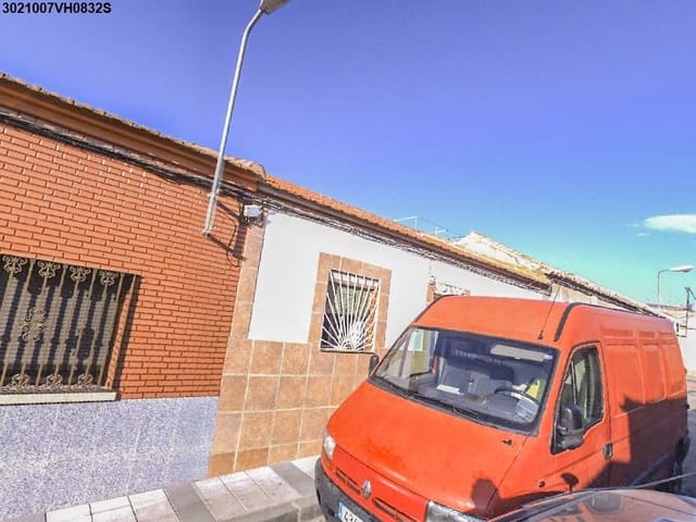 3 soveværelse Villa til salg i Puertollano med garage - € 25.000 (Ref: 9980858)