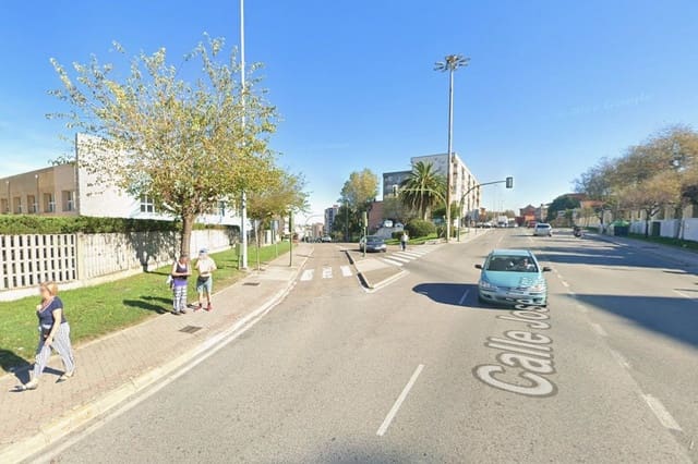 3 Zimmer Wohnung zu verkaufen in Santander - 112.800 € (Ref: 9980865)
