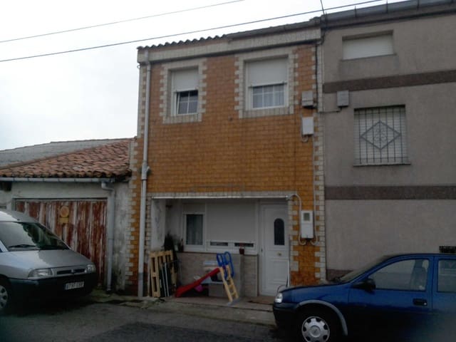3 Zimmer Villa zu verkaufen in Santander - 141.600 € (Ref: 9980866)