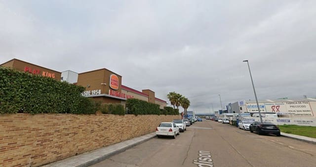 Comercial para venda em Don Benito - 8 600 € (Ref: 9980869)