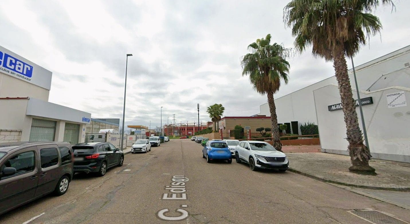 Local Comercial en Don Benito en venta - 8.600 € (Ref: 9980869)