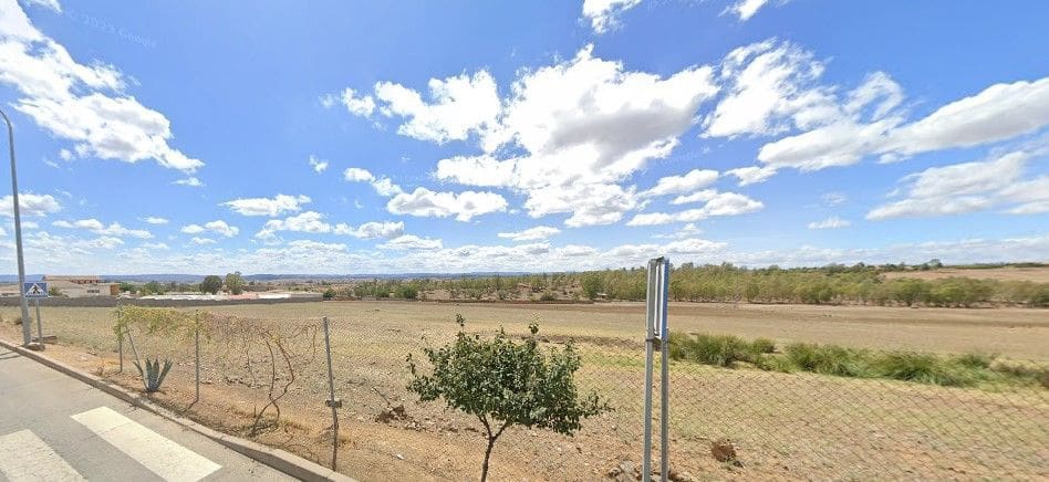 Chalet de 3 habitaciones en Azuaga en venta - 55.000 € (Ref: 9980873)