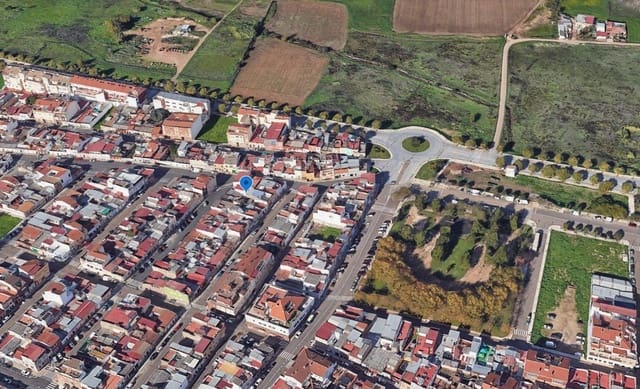 3 sypialnia Dom blizniak na sprzedaż w San Roque - Ronda Norte, Miasto Badajoz - 45 000 € (Ref: 9980874)