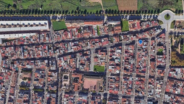 3 sypialnia Dom blizniak na sprzedaż w San Roque - Ronda Norte, Miasto Badajoz - 45 000 € (Ref: 9980874)