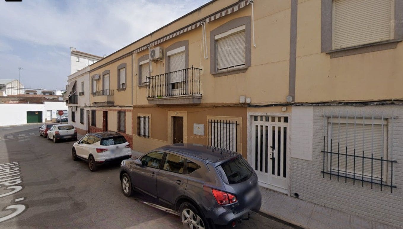3 sypialnia Dom blizniak na sprzedaż w Almendralejo - 25 500 € (Ref: 9980875)
