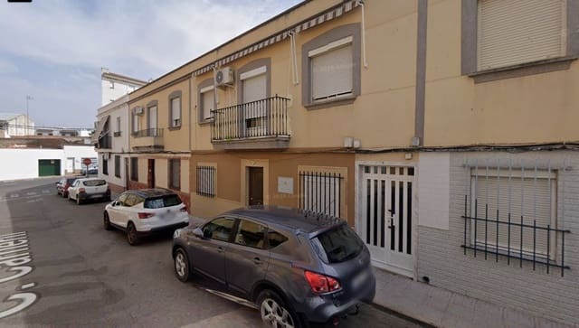 3 sypialnia Dom blizniak na sprzedaż w Almendralejo - 25 500 € (Ref: 9980875)