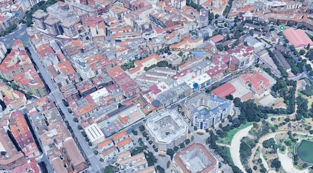 3 bedroom Flat for sale in Cáceres city - € 137,300 (Ref: 9980879)