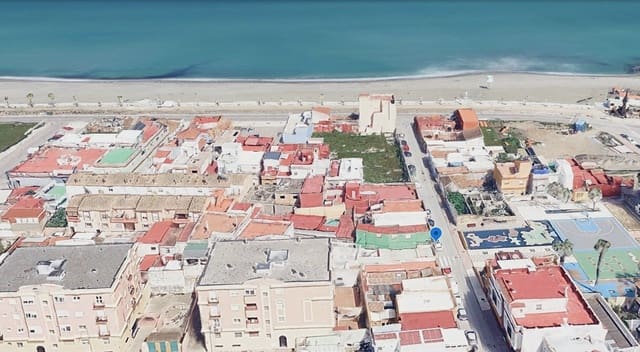 3 soverom Villa til salgs i Santa Bárbara - Ciudad Deportiva, La Línea de la Concepción - € 106 700 (Ref: 9980884)