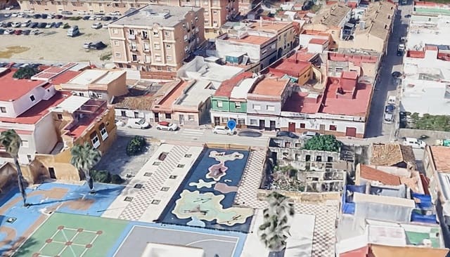 3 soverom Villa til salgs i Santa Bárbara - Ciudad Deportiva, La Línea de la Concepción - € 106 700 (Ref: 9980884)