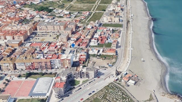 3 soverom Villa til salgs i Santa Bárbara - Ciudad Deportiva, La Línea de la Concepción - € 106 700 (Ref: 9980884)
